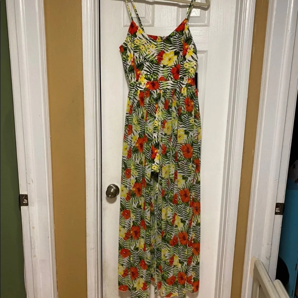 New women’s xoxo size large dress with shorts